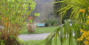 Giardino e piscina